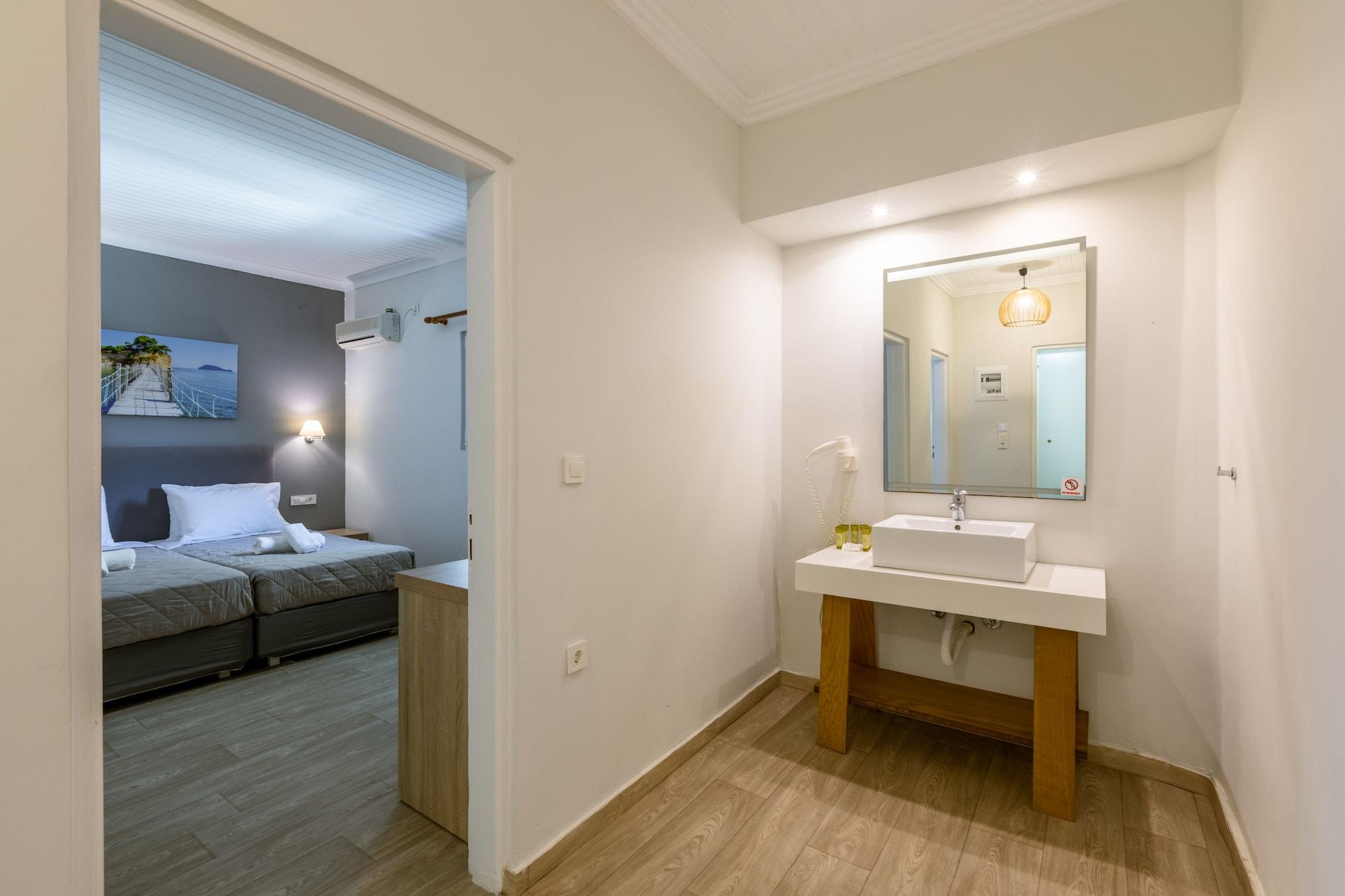 White Olive Premium Cameo Hotel Zakynthos Town Exterior photo