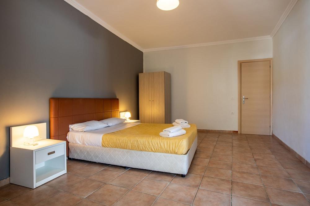 White Olive Premium Cameo Hotel Zakynthos Town Exterior photo