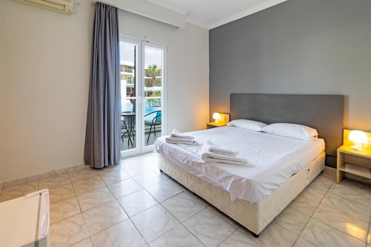 White Olive Premium Cameo Hotel Zakynthos Town Exterior photo