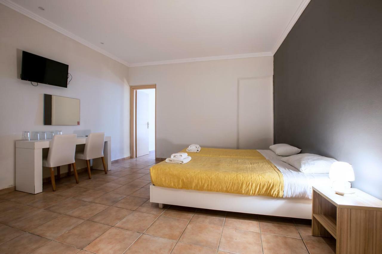 White Olive Premium Cameo Hotel Zakynthos Town Exterior photo